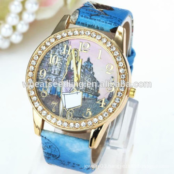 Jinhua fashion style ladies flashing quartz rhinestone silicone watches women geneva